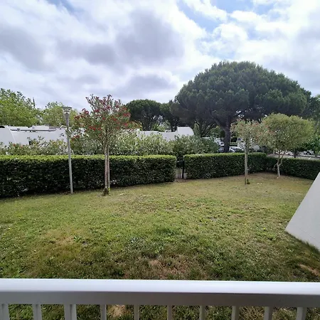 Moderne Design Avec Vu Sur Jardin , Piscine * La Grande-Motte