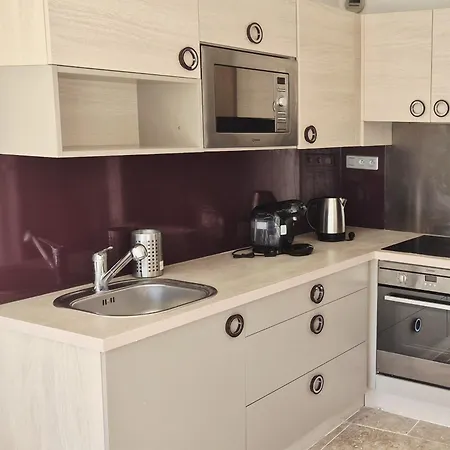 Appartement Moderne Design Avec Vu Sur Jardin , Piscine La Grande-Motte